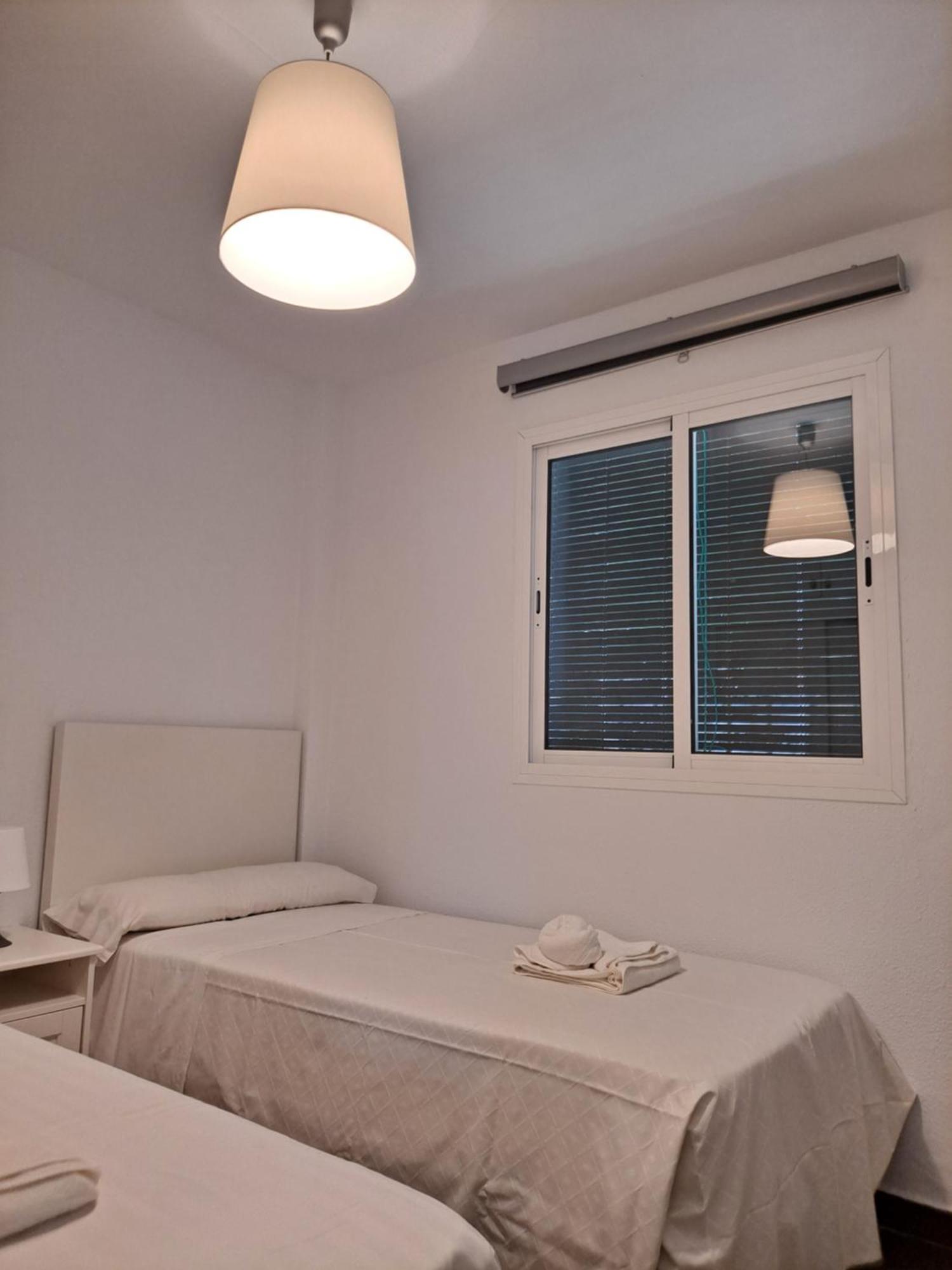 Apartamento Bajo Acuario Chiclana de la Frontera Dış mekan fotoğraf
